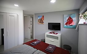 Muveszhaz Apartman